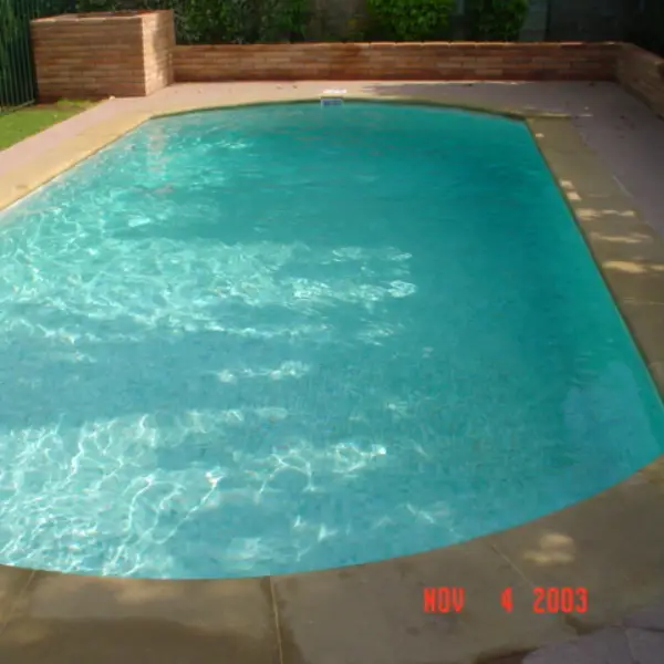 Piscina Aquakur 2003