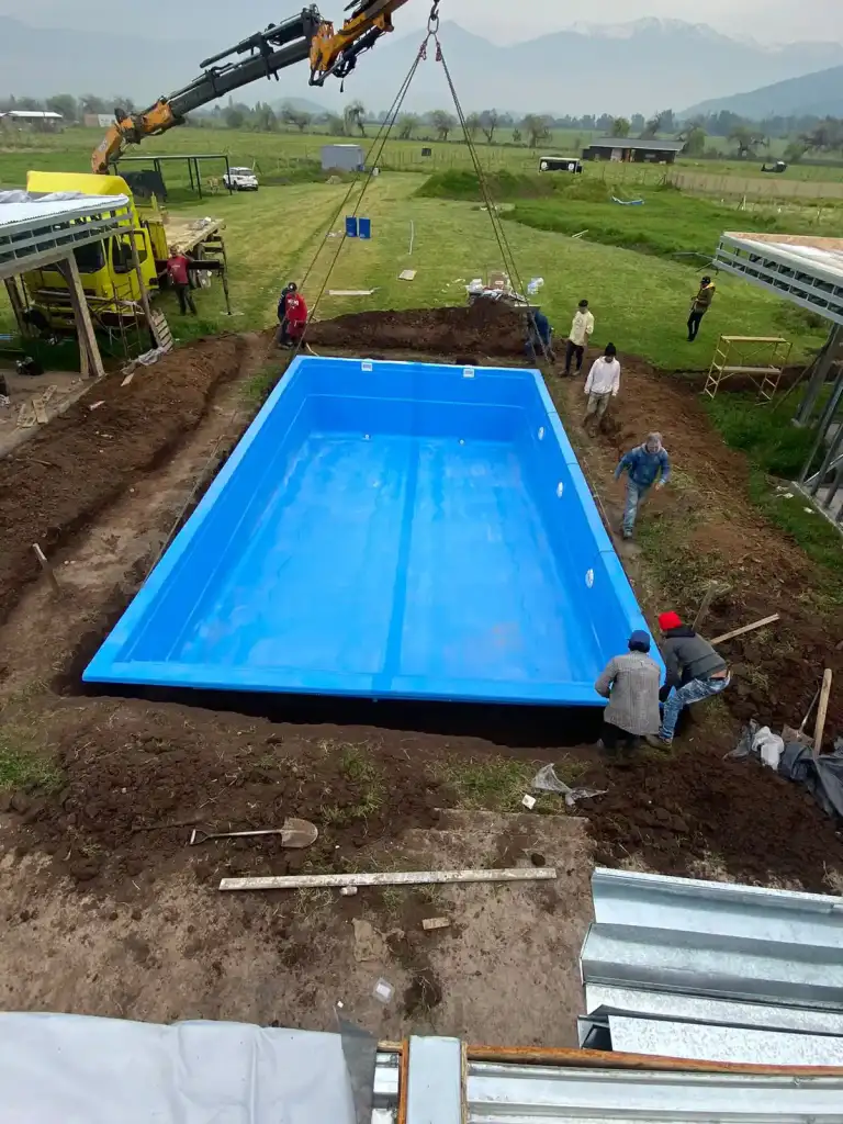 Piscina Rectangular armada en Terreno 11,00x6,00mts Prof 1,20-2,00mts